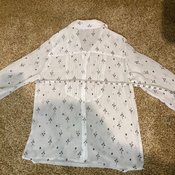 Reitmans white and grey blouse feminine flowy embellishments long sleeve office - Picture 10 of 11